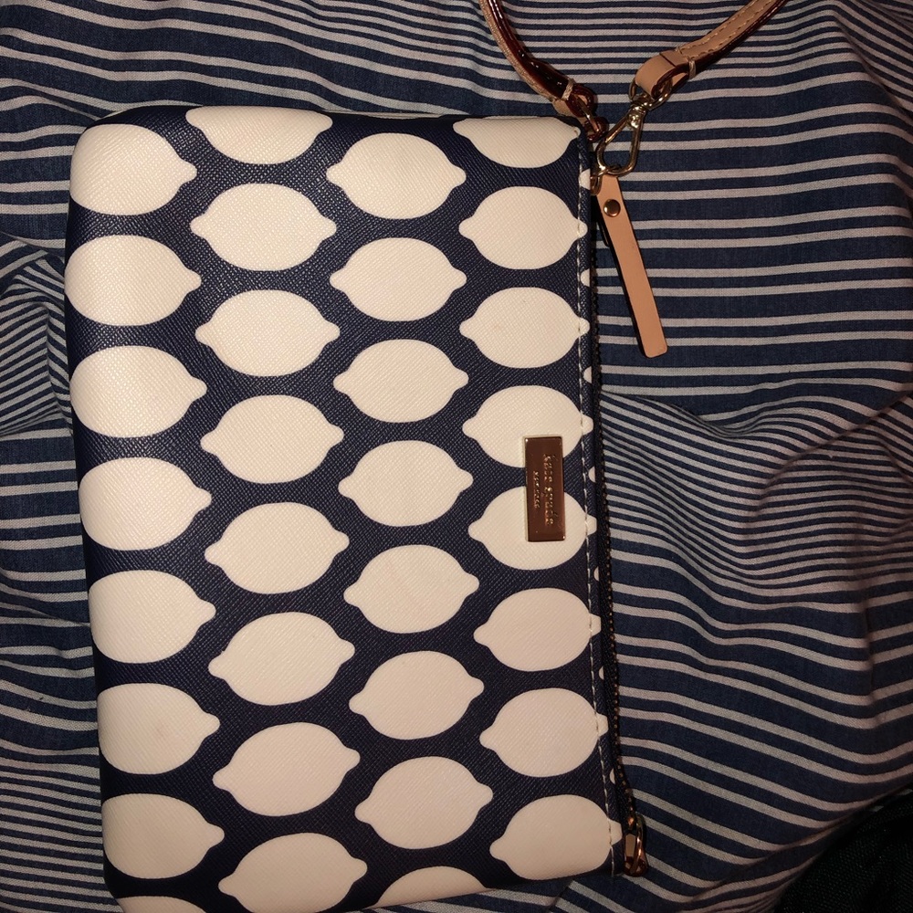 BRAND NEW Kate spade wristlet